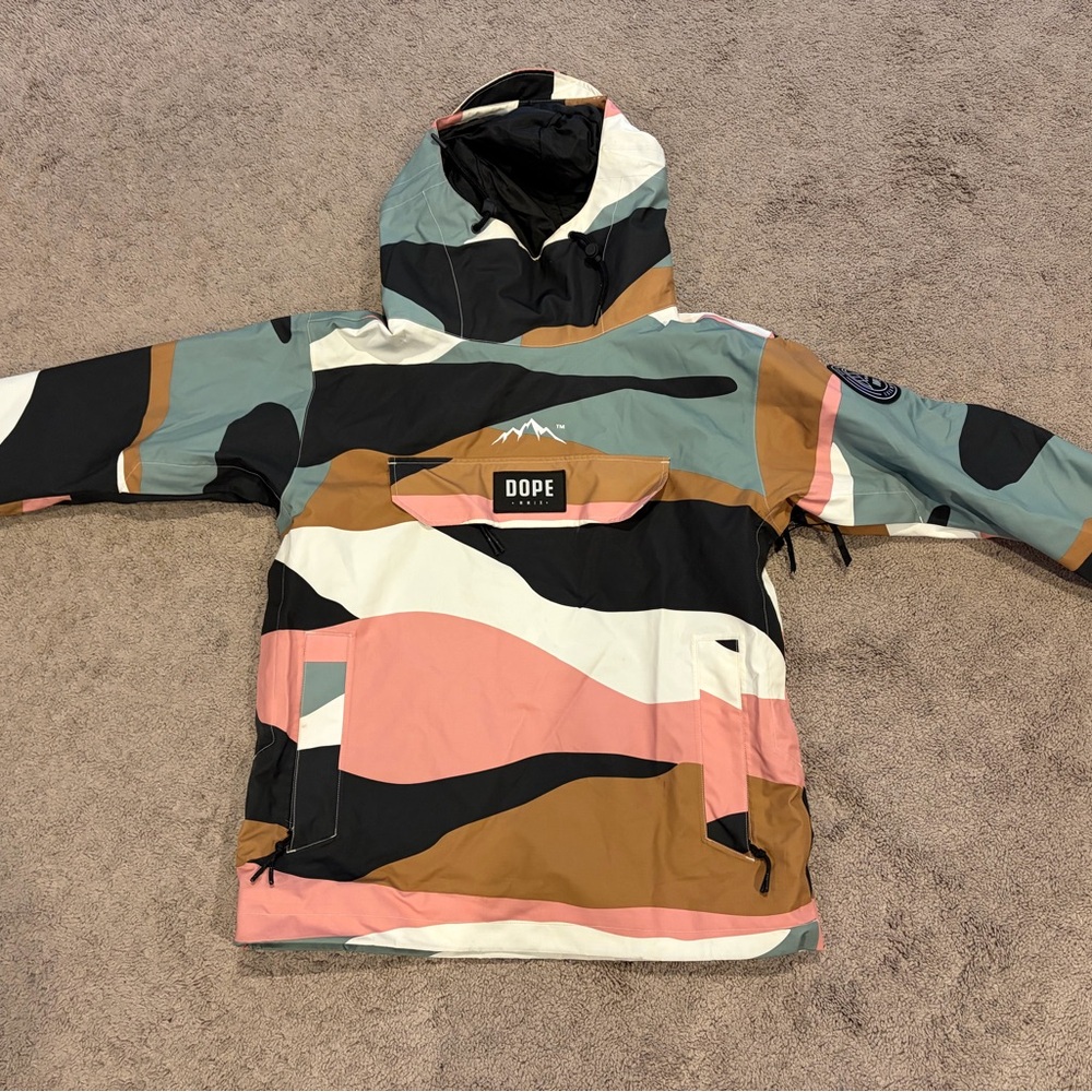 Women’s Dope Snow Insulated Pullover- size Small